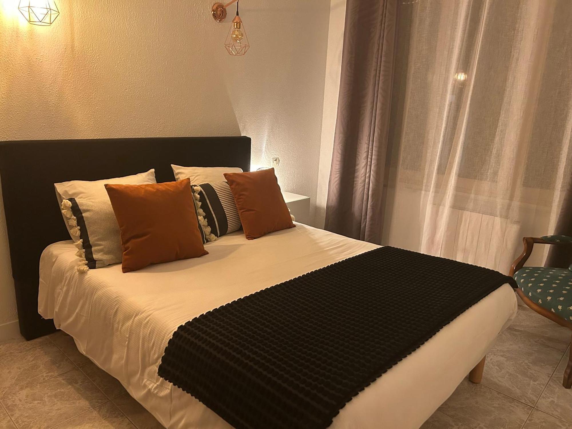 Villa Antibes Chez Celine 埃塔普勒 外观 照片